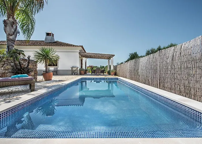 Casa Da Terra Branca *