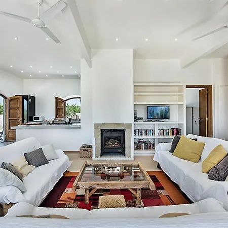 Casa Da Terra Branca *